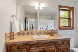 19377 Brookside Way, Bend, OR 97702 - Photo 24