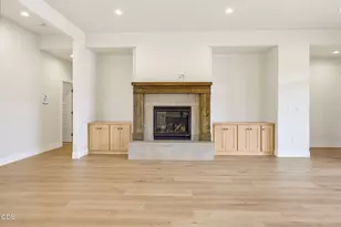 505 Autumn Hls Dr, Medford, OR 97504 - Photo 10