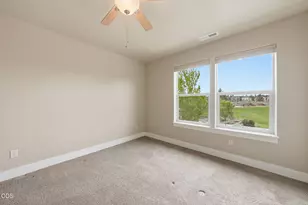 3024 Northeast Flagstone Avenue, Bend, OR 97701 - Photo 14