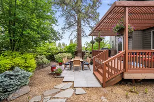 61353 Huckleberry Pl, Bend, OR 97702 - Photo 30