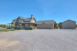 60900 Jennings Rd, Bend, OR 97702 - Photo 2