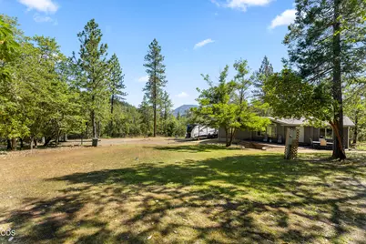 1460 Grays Creek Road, Grants Pass, OR 97527 - Photo 6