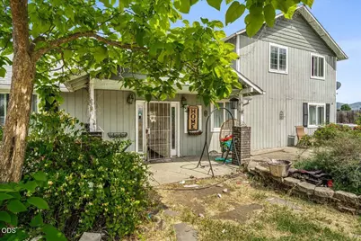 6950 Pico Drive, Medford, OR 97502 - Photo 2