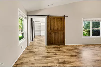 935 Cypress Point Loop, Ashland, OR 97520 - Photo 6