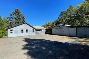 2640 Birdseye Creek Rd, Gold Hill, OR 97525 - Photo 8