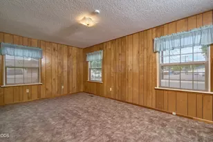 11 S Platt Ave, Eagle Point, OR 97524 - Photo 10