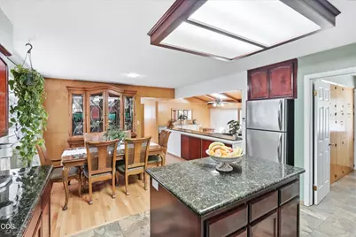 1317 NW Prospect Avenue, Grants Pass, OR 97526 - Photo 16