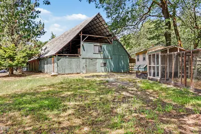 7833 Lower River Road, Grants Pass, OR 97526 - Photo 72