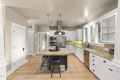 19324 Soda Springs Drive, Bend, OR 97702 - Photo 10