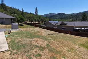 10 Quail Run Dr, Shady Cove, OR 97539 - Photo 40