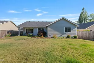 246 Retirement Ln, Cave Junction, OR 97523 - Photo 26