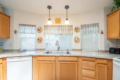 125 NW Wrightwood Circle, Grants Pass, OR 97526 - Photo 12