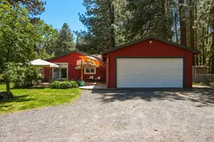 60315 Tekampe Rd, Bend, OR 97702 - Photo 2