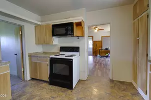 705 N 8th, Klamath Falls, OR 97601 - Photo 10
