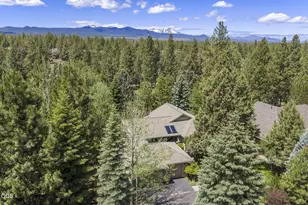 2767 NW Champion Cir, Bend, OR 97703 - Photo 40