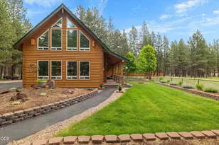 14879 Chuckwagon Ct, Sisters, OR 97759 - Photo 2