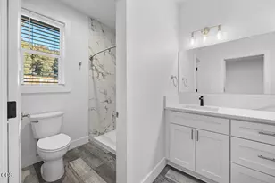 1161 W Ridge Dr, Klamath Falls, OR 97601 - Photo 16