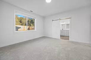 1161 W Ridge Dr, Klamath Falls, OR 97601 - Photo 12