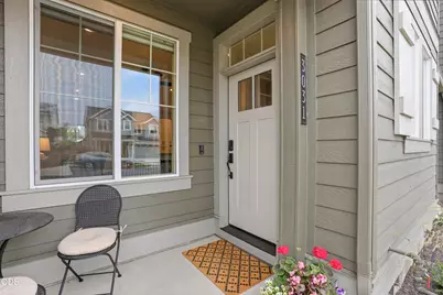 3031 NE Red Jasper Place, Bend, OR 97701 - Photo 2