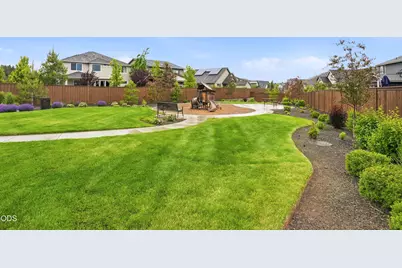 3031 NE Red Jasper Place, Bend, OR 97701 - Photo 26
