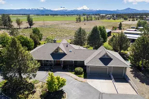 18203 Fadjur Ln, Sisters, OR 97759 - Photo 1