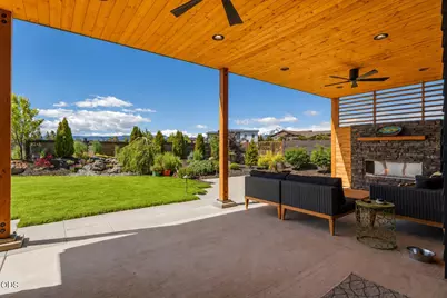 471 E Diamond Peak Avenue, Sisters, OR 97759 - Photo 56