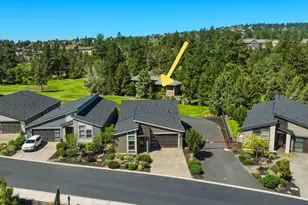 2627 NW Rippling River Ct, Bend, OR 97703 - Photo 1