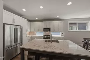2627 NW Rippling River Ct, Bend, OR 97703 - Photo 18