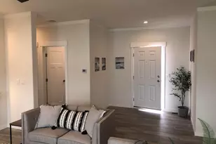 300 Luman Rd, Phoenix, OR 97535 - Photo 2