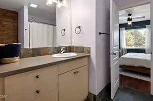 21370 NE Pecoraro Loop, Bend, OR 97701 - Photo 10
