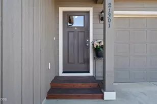 21301 Oconnor Way, Bend, OR 97701 - Photo 4