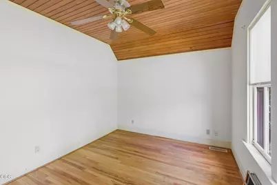 409 NW Dimmick Street, Grants Pass, OR 97526 - Photo 26