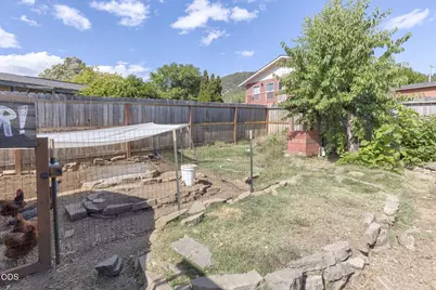 723 NE 12th Street, Grants Pass, OR 97526 - Photo 34