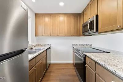 610 N Main Street #4D, Phoenix, OR 97535 - Photo 6