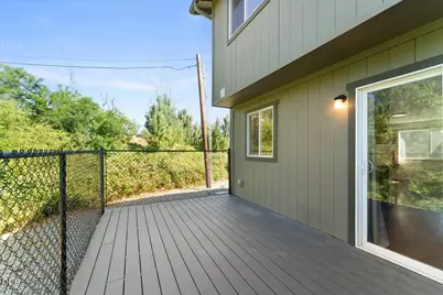 610 N Main Street #4D, Phoenix, OR 97535 - Photo 12