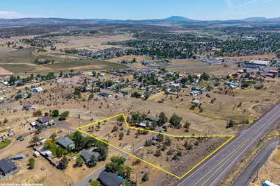 Hodges #Lot 700, Madras, OR 97741 - Photo 1
