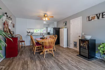 212 Windsor Way, Central Point, OR 97502 - Photo 12