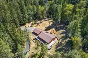2850 E Evans Creek Rd, Rogue River, OR 97537 - Photo 8
