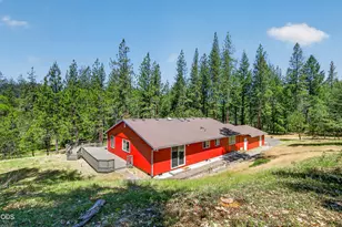 2850 E Evans Creek Rd, Rogue River, OR 97537 - Photo 4