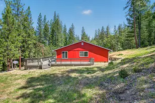 2850 E Evans Creek Rd, Rogue River, OR 97537 - Photo 14
