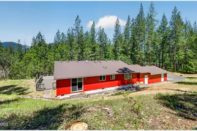 2850 E Evans Creek Road, Rogue River, OR 97537 - Photo 6