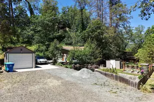 12 Pine St, Shady Cove, OR 97539 - Photo 42