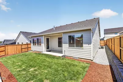 106 Valemont Drive, Eagle Point, OR 97524 - Photo 24