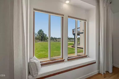 21770 Eastmont Drive, Bend, OR 97701 - Photo 14