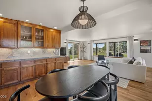 21770 Eastmont Dr, Bend, OR 97701 - Photo 22