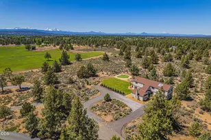21770 Eastmont Dr, Bend, OR 97701 - Photo 84