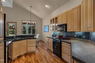 343 Mt Washington Dr, Bend, OR 97702 - Photo 12