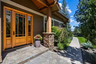 343 Mt Washington Dr, Bend, OR 97702 - Photo 1
