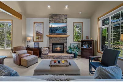 343 Mount Washington Drive, Bend, OR 97702 - Photo 6