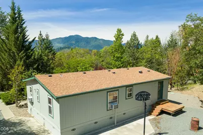 5121 Cloverlawn Drive, Grants Pass, OR 97527 - Photo 26
